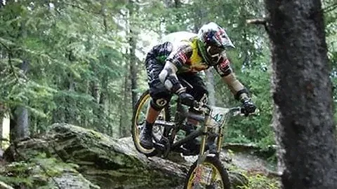 Larsen VS Forward