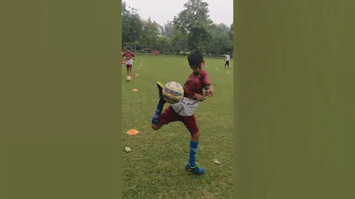 RAINBOW  SKILL BY NITHIN. 🔥❤️⚽.. THE SECOND KICK FOOTBALL CLUB GHAZIABAD DELHI NCR 🔥